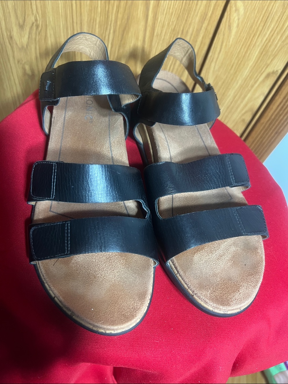 Vionic Black Triple-Strap Leather Sandals